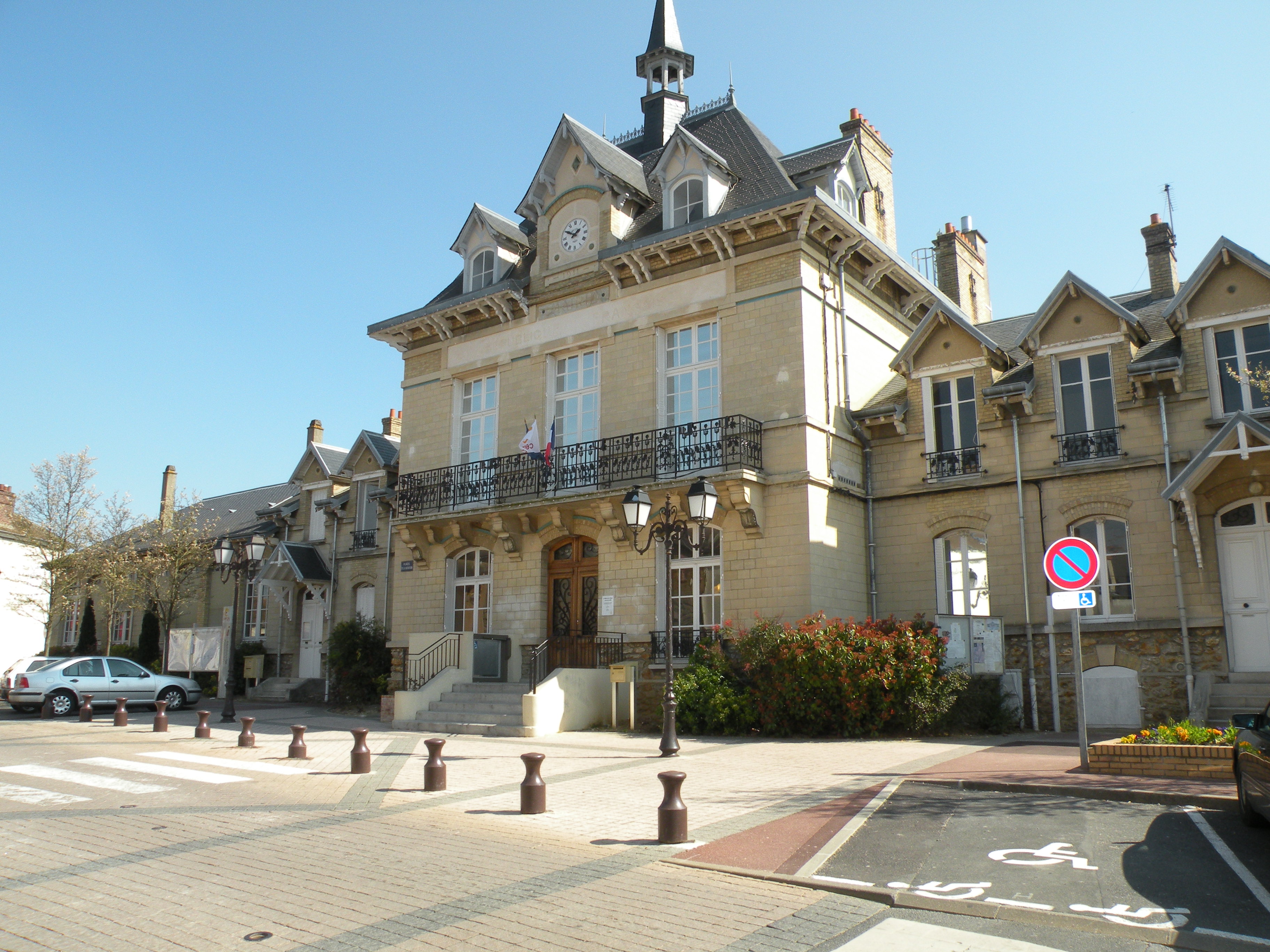 Cergy Village